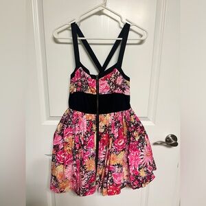Jack BB Dakota criss cross mini floral dress size Small